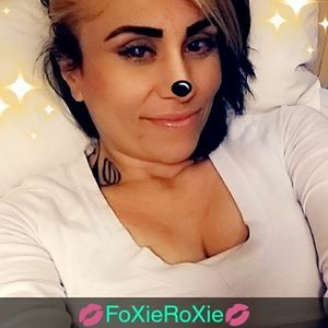 Meet your Posher, Roxanne